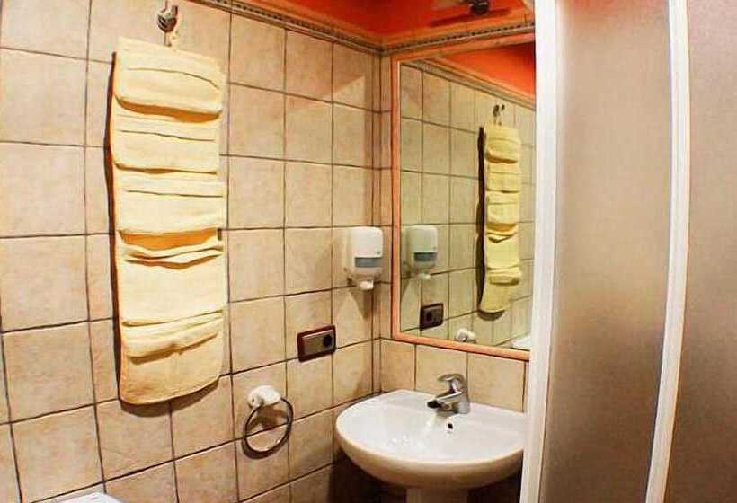 ペンション Hostal Torre De Guzmán