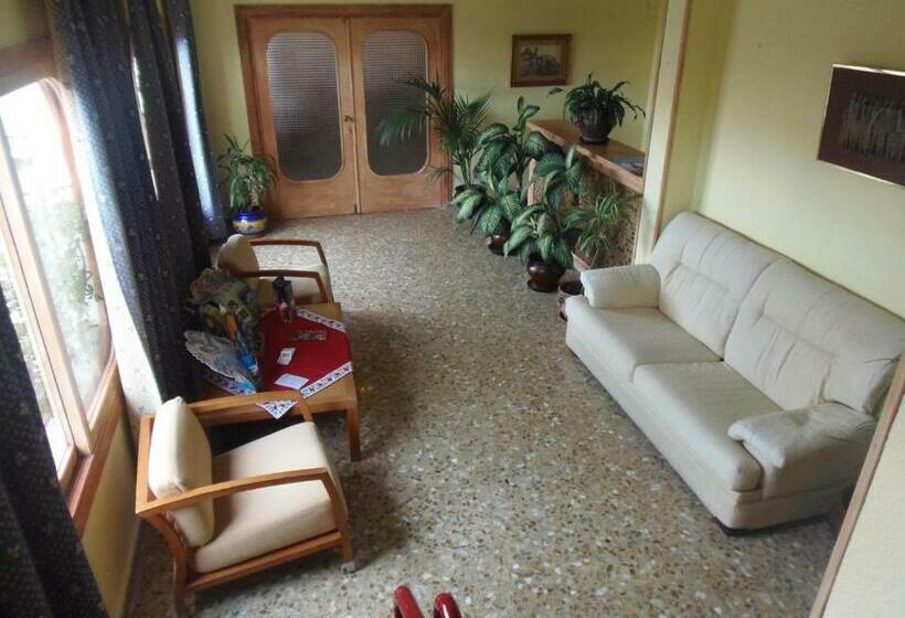 بنسيون Hostal Ventorrillo