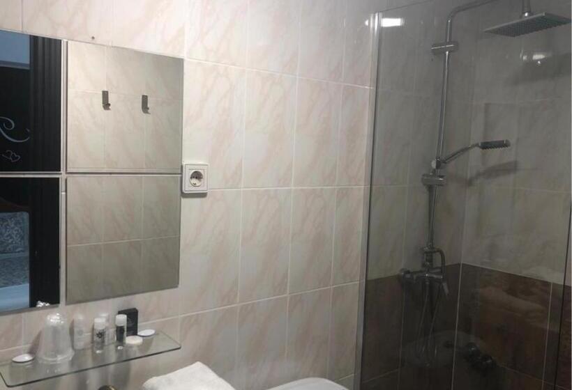 פנסיון Hostal Victoria