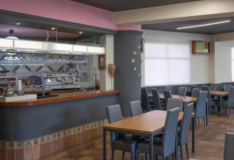 פנסיון Hostal Victoria