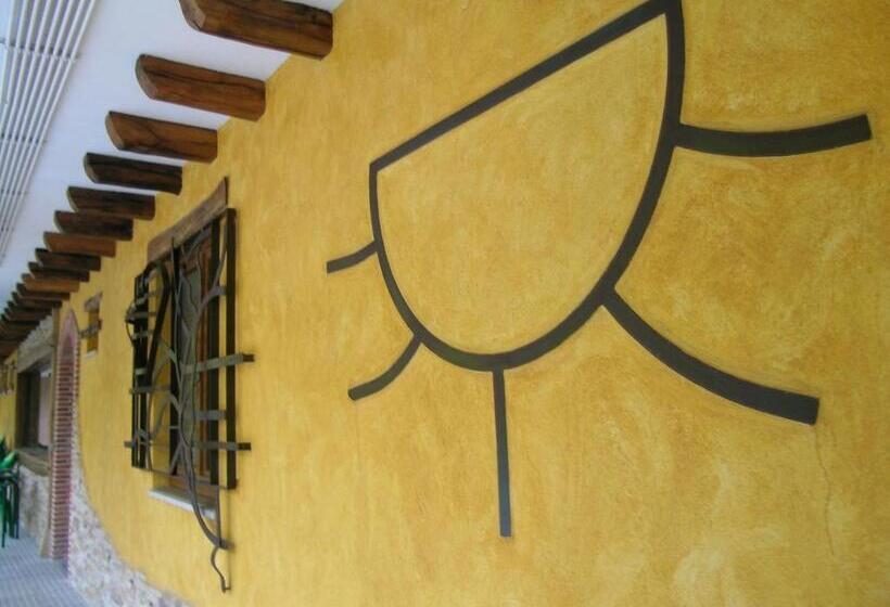 پانسیون Hostal Xaloa Orio