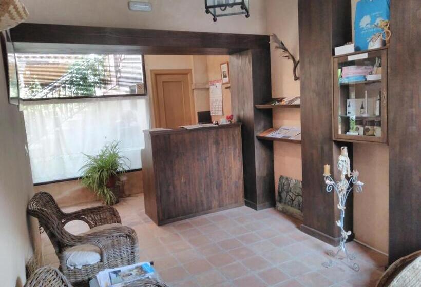 פנסיון La Venta Del Arriero