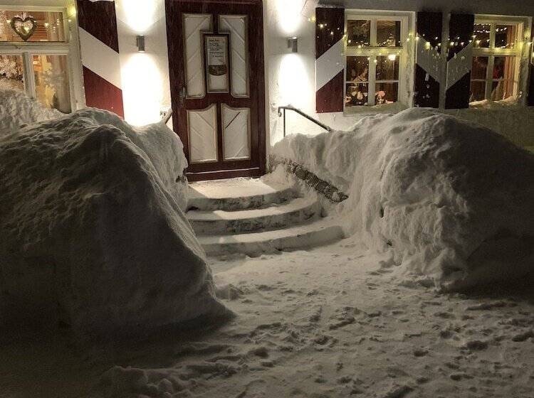 بنسيون Landgasthof Zum Alten Reichenbach