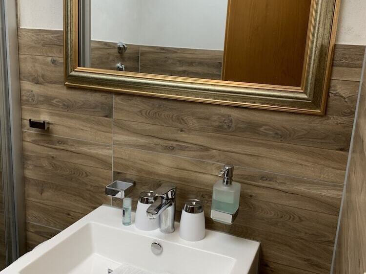 بنسيون Landgasthof Zum Alten Reichenbach