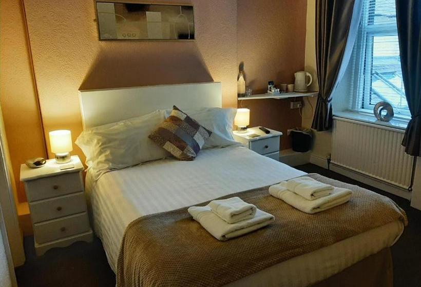 Пансион Lyndhurst