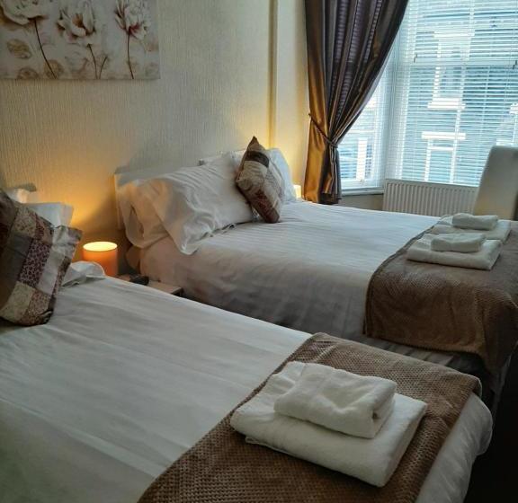 ペンション Lyndhurst