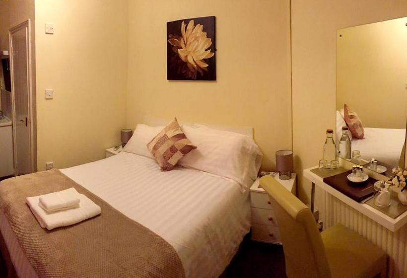 Пансион Lyndhurst