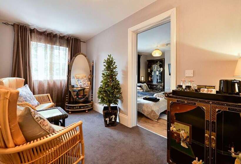 פנסיון Mama’s Inn Boutique Guest House