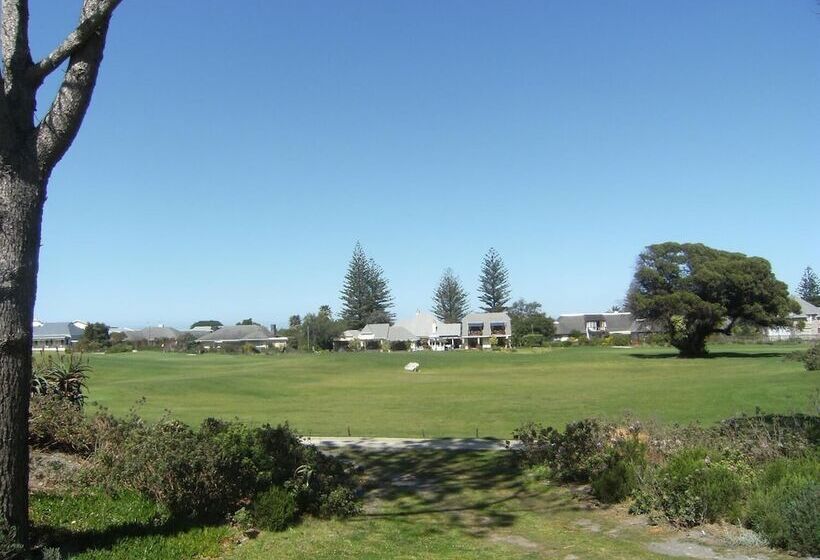 펜션 Mulligans Guest Lodge