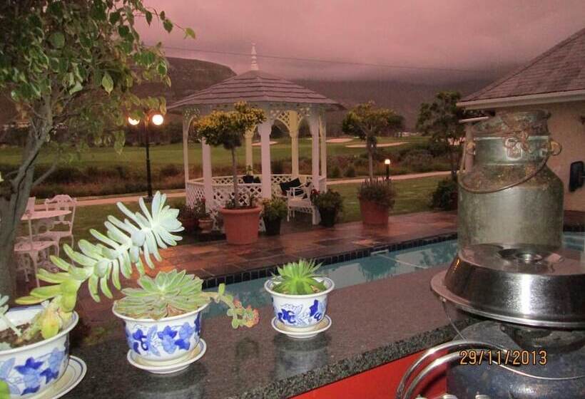 펜션 Mulligans Guest Lodge