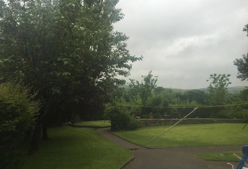 بنسيون Oakfield Lodge Guest House Stockport