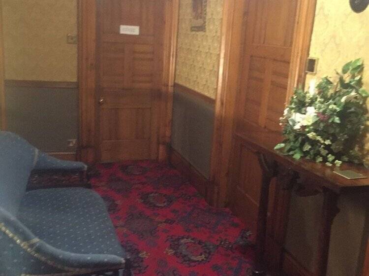 ペンション Oakfield Lodge Guest House Stockport