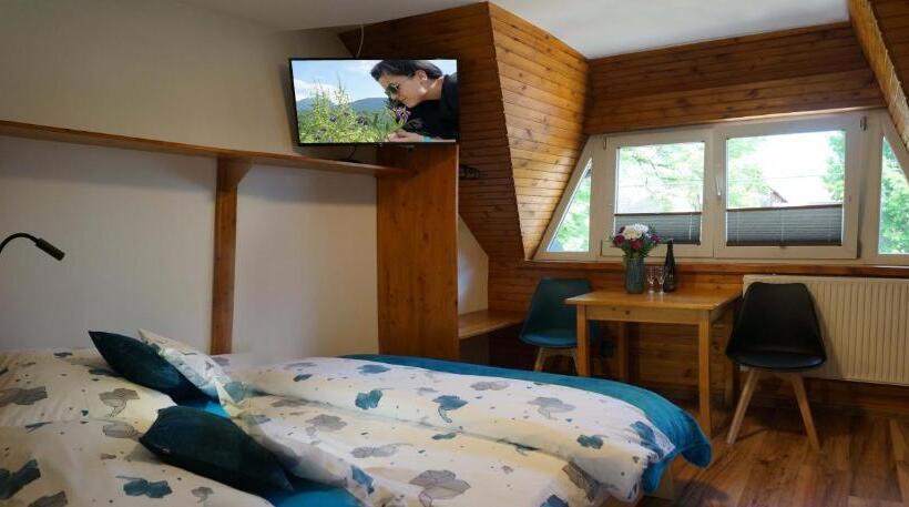 پانسیون Penzion A Drevenica Pri Hati