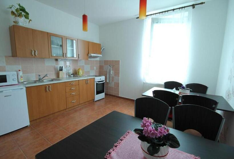 פנסיון Penzion Malaika