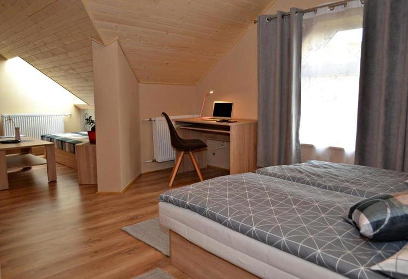 펜션 Penzion Manderlak