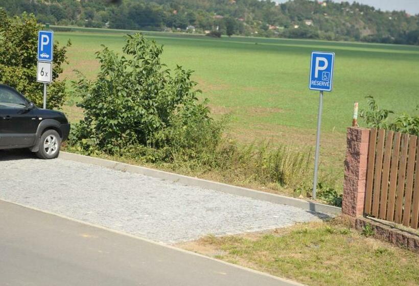 ペンション Penzion U Tulaka