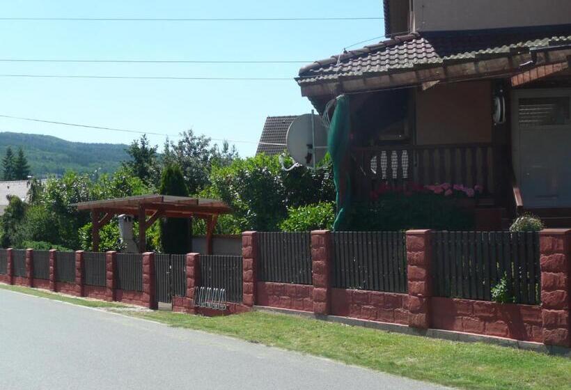 ペンション Penzion U Tulaka