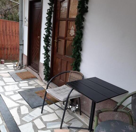 膳宿费 Piccola Italia Casa Racovita