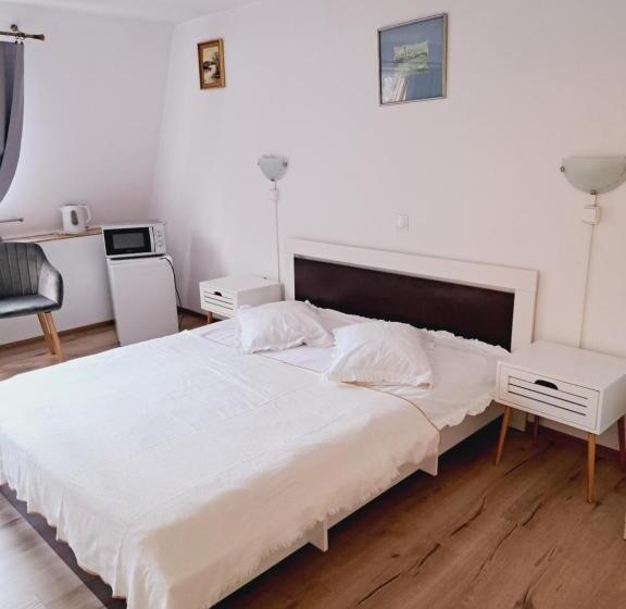 膳宿费 Piccola Italia Casa Racovita