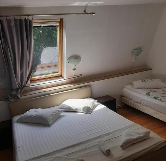 膳宿费 Piccola Italia Casa Racovita