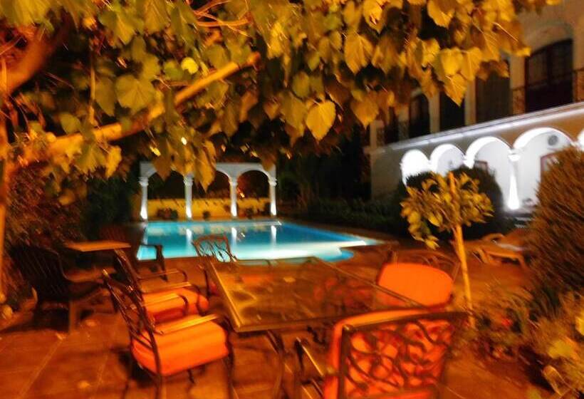 ペンション Portal Del Santo