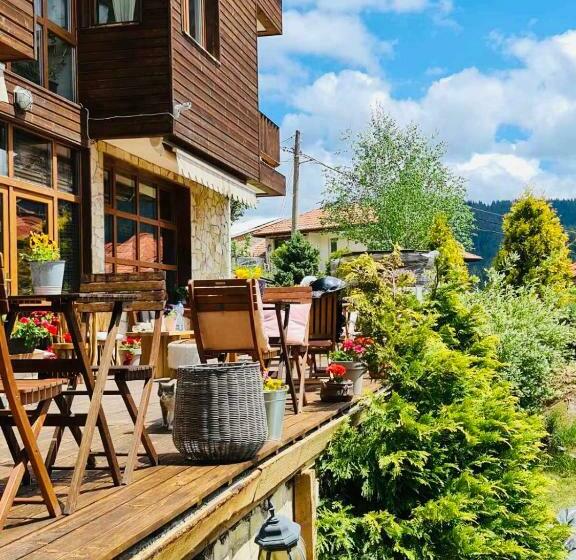 بنسيون Rodope Nook Guest House
