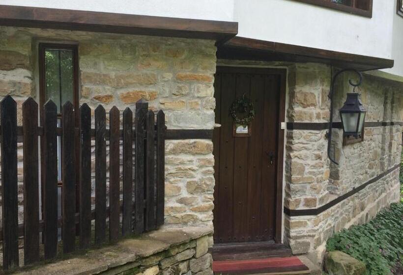 פנסיון Stefanina Guesthouse