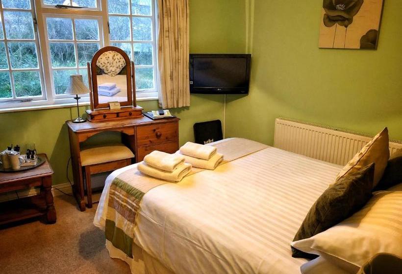 بنسيون The Riverside