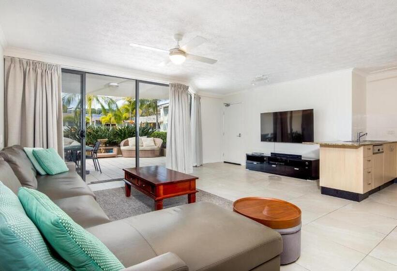 The Village At Burleigh