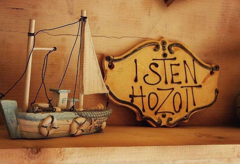 旅馆 Autóscsárda és Panzió