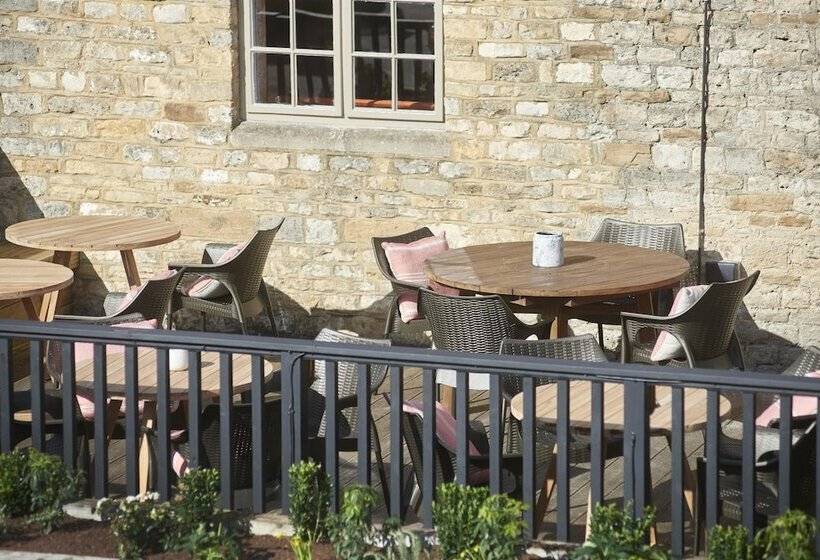 旅馆 Bear And Ragged Staff