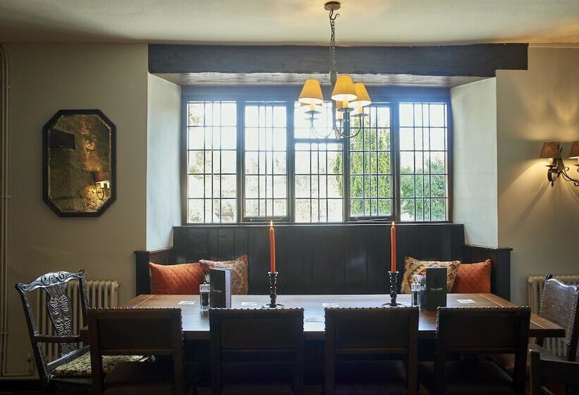 旅馆 Bear And Ragged Staff