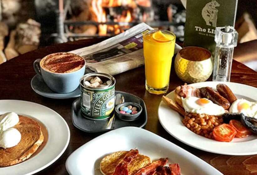 旅馆 Bear And Ragged Staff