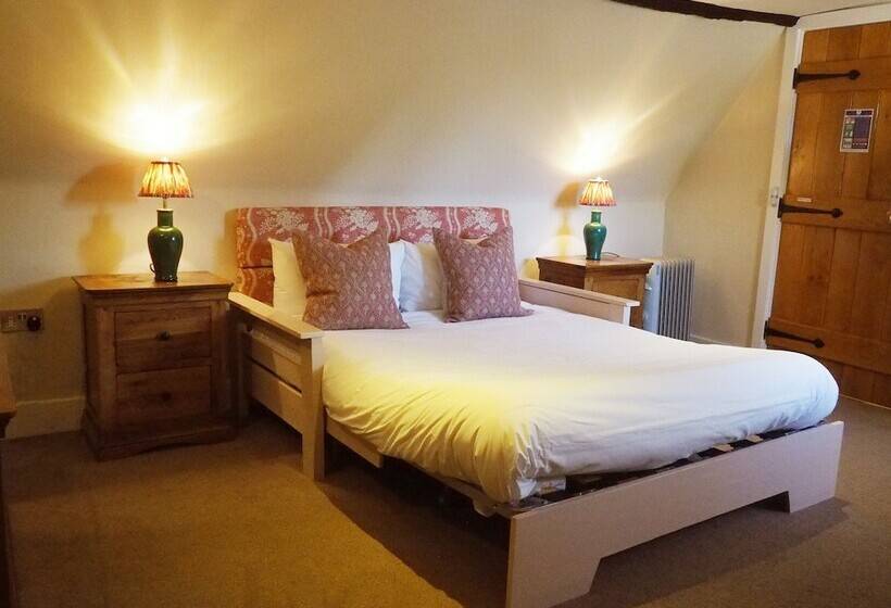 旅馆 Bear And Ragged Staff