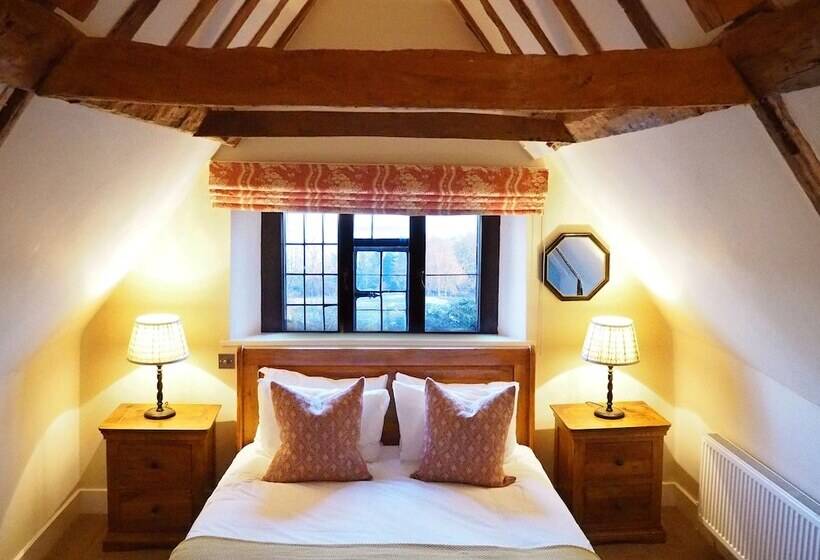 旅馆 Bear And Ragged Staff