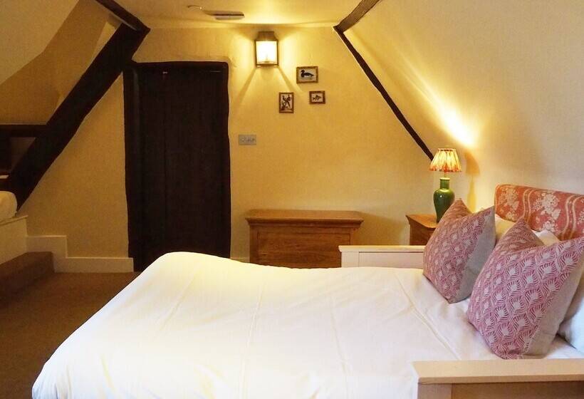 旅馆 Bear And Ragged Staff