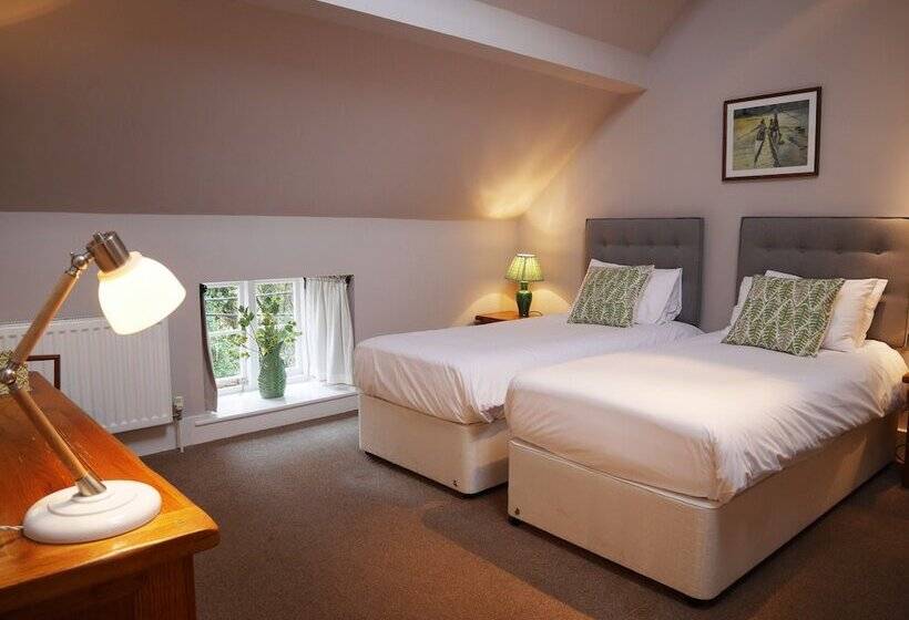 旅馆 Bear And Ragged Staff