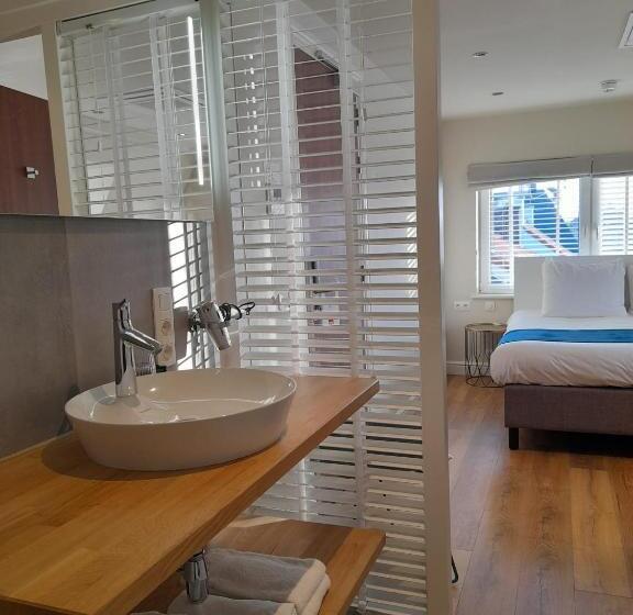 הוסטל Sanders De Paauw