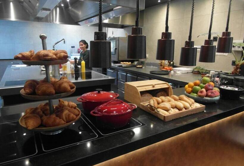 הוסטל Sanders De Paauw