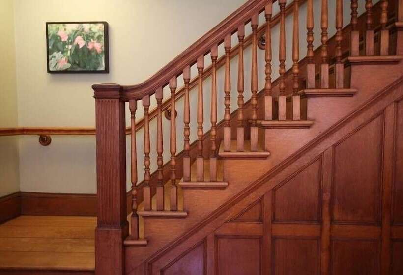 فندق صغير Snapdragon Inn