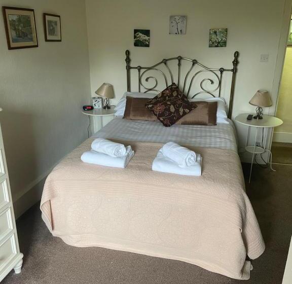 Общежитие The Bridge Inn