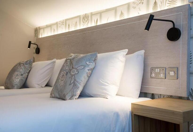 Общежитие The Cow & Calf By Innkeeper S Collection