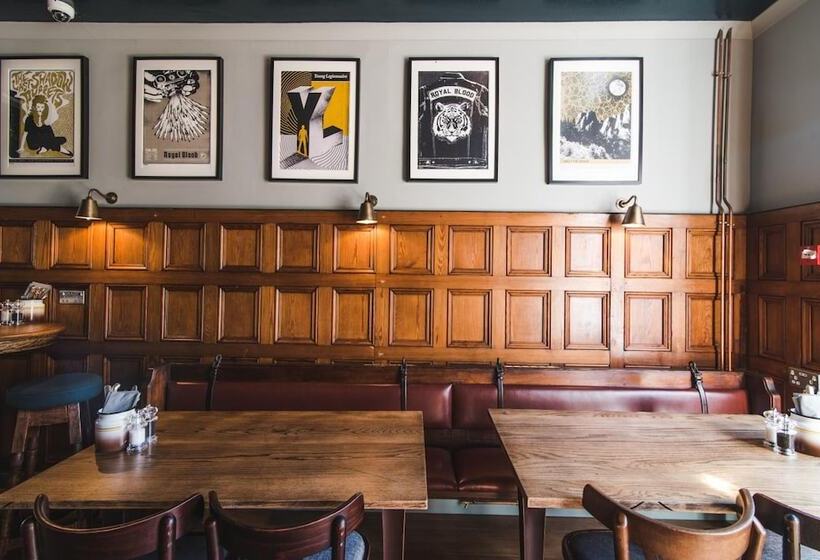 فندق صغير The Waterman