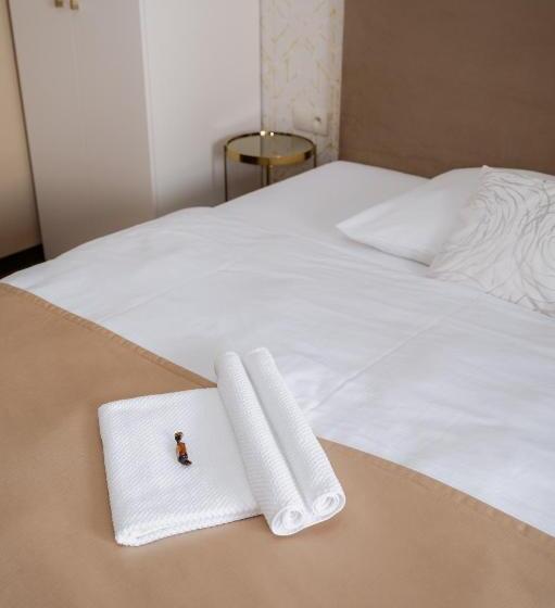 Bed and Breakfast Penzion Tofi