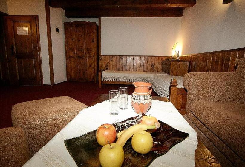 Family Hotel Makedonska Kruchma