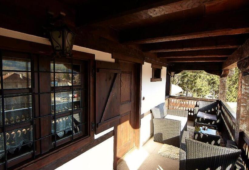 Family Hotel Makedonska Kruchma