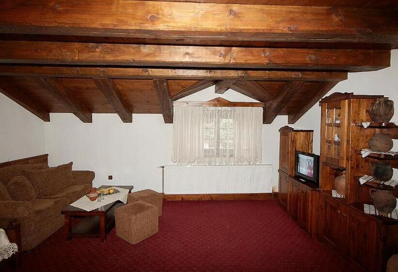 Family Hotel Makedonska Kruchma