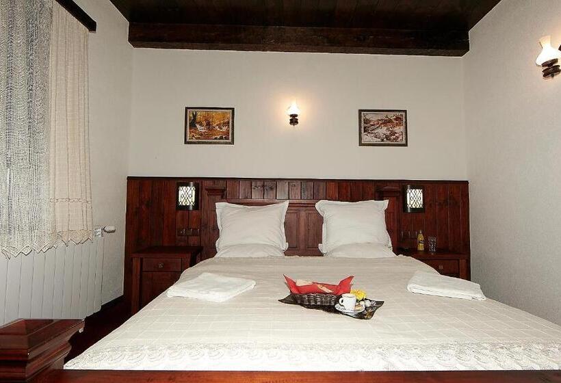 Family Hotel Makedonska Kruchma