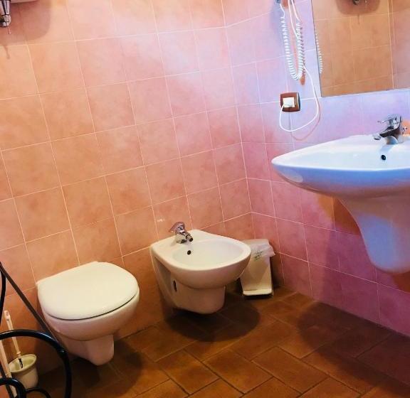 호텔 Antico Borgo De Romolini