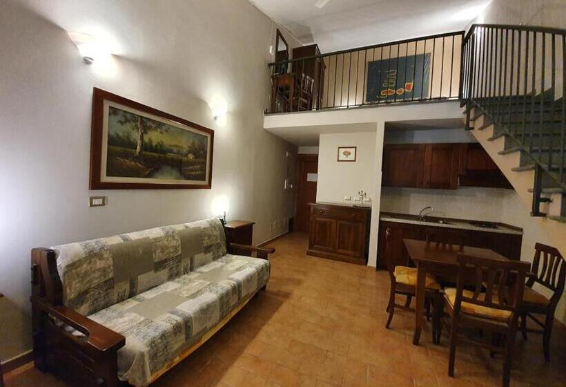 Отель Bio Agriturismo Valle Dei Calanchi